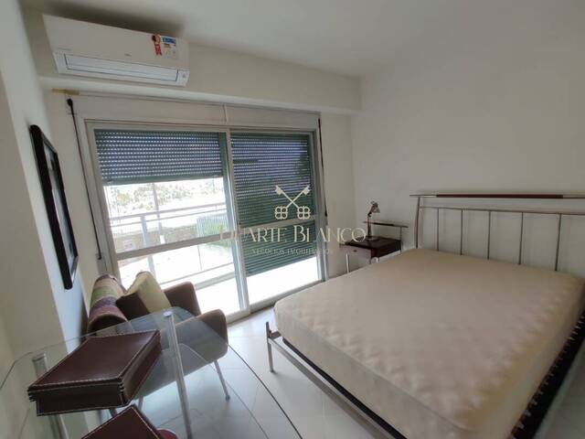 Apartamento para Venda em Guarujá - 4