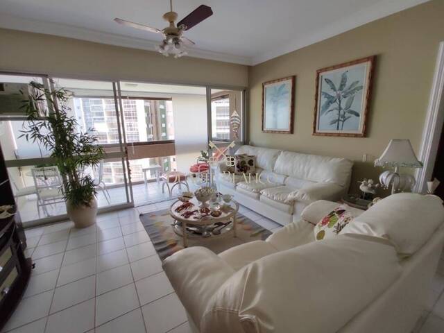 Apartamento para Venda em Guarujá - 2