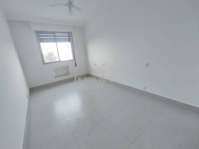 #MRD 3852 - Apartamento para Venda em Guarujá - SP