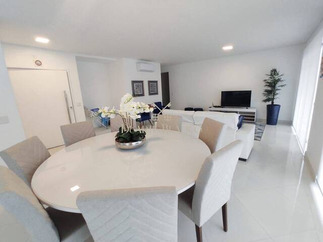 Apartamento para Venda em Guarujá - 3