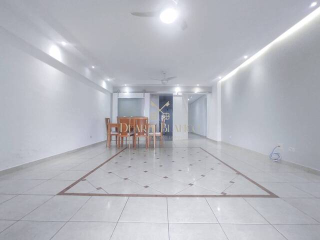 Apartamento para Locação em Guarujá - 2