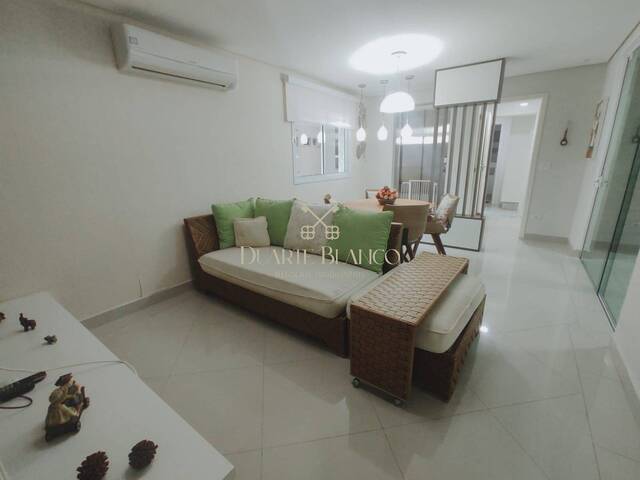 Apartamento para Locação em Guarujá - 2