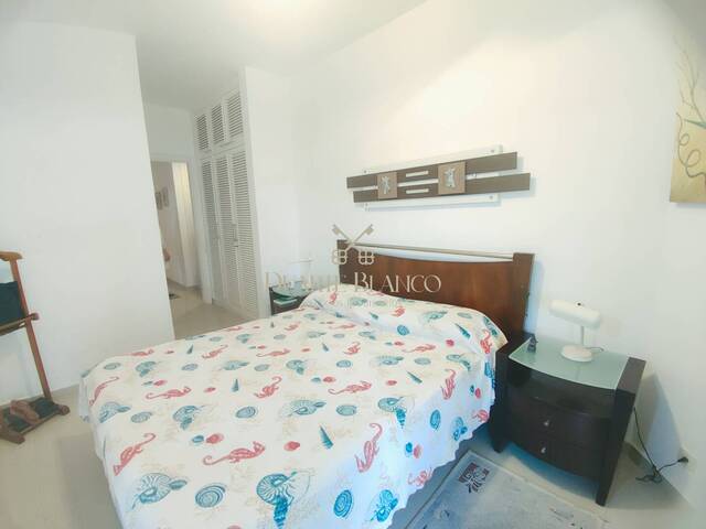 Apartamento para Venda em Guarujá - 4