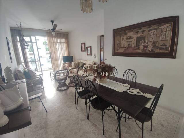 #MRD 4637 - Apartamento para Venda em Guarujá - SP