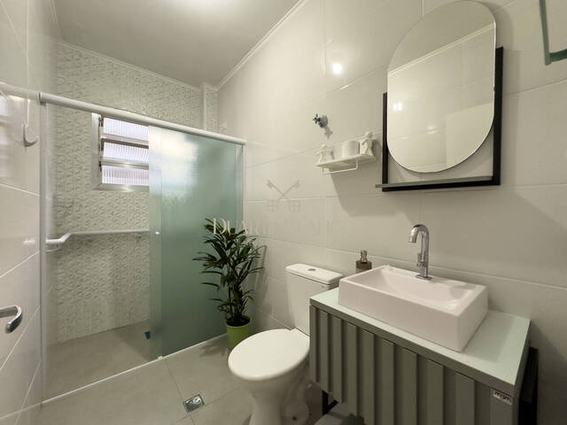 Apartamento para Venda em Guarujá - 4