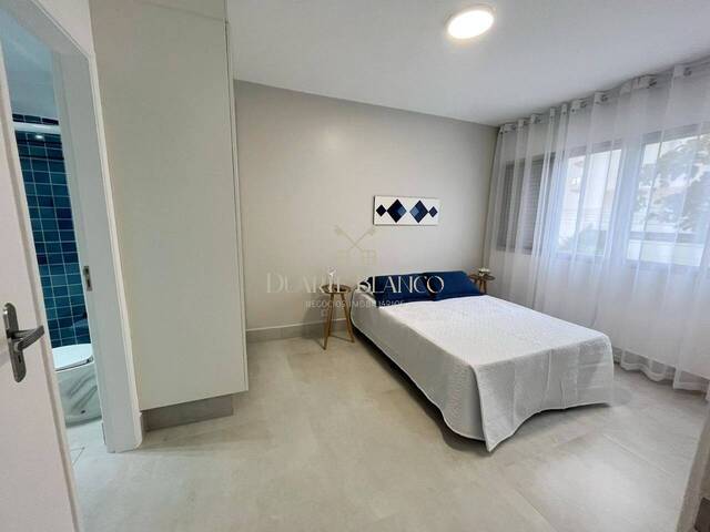 Apartamento para Venda em Guarujá - 5