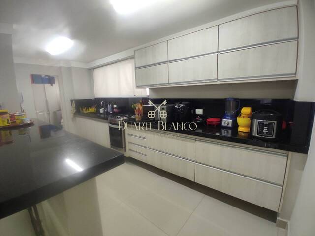 Apartamento para Venda em Guarujá - 4