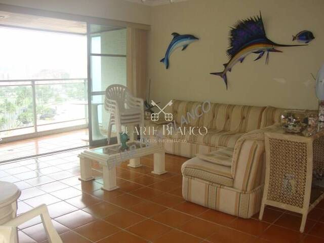 Apartamento para Venda em Guarujá - 3