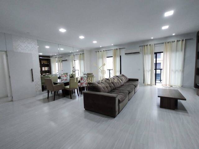 Apartamento para Locação em Guarujá - 2