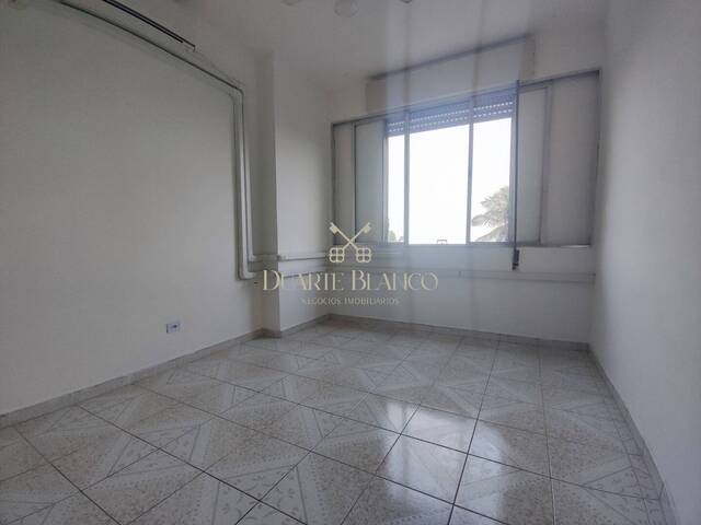 Apartamento para Venda em Guarujá - 4