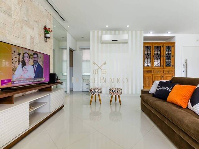 Apartamento para Venda em Guarujá - 2